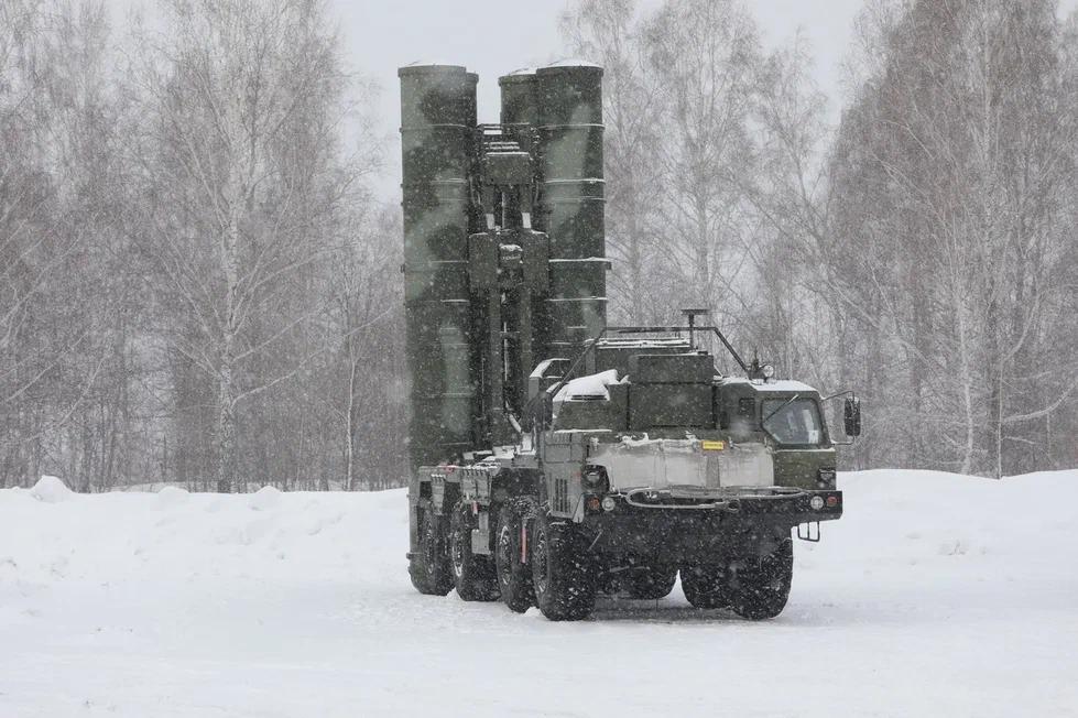 Фото В Новосибирской области начались учения подразделений ПВО с применением С-400 3